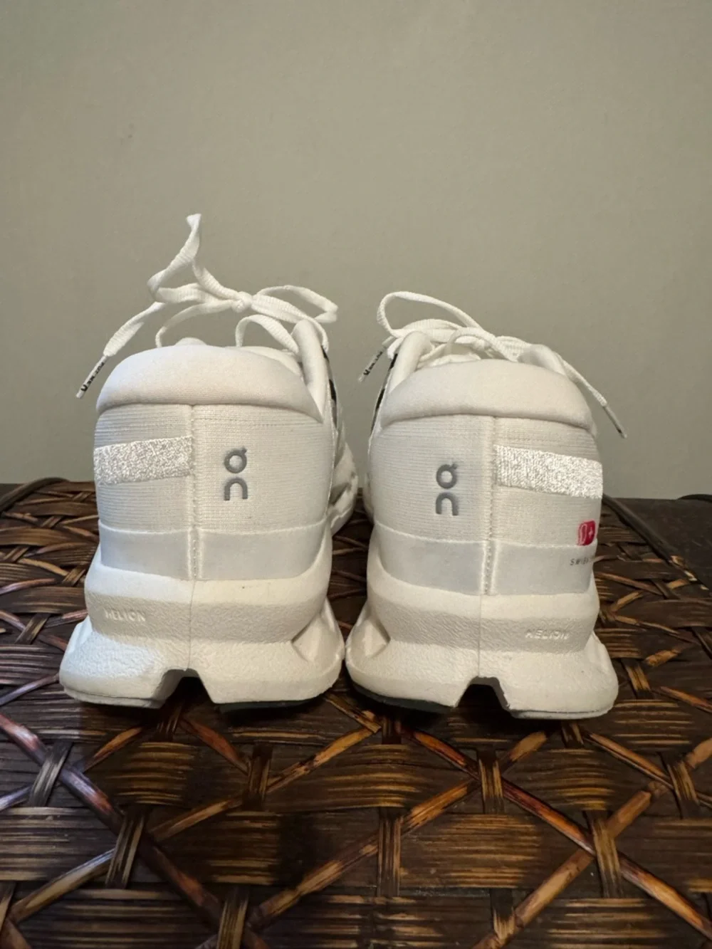 On cloud cloudsurfer - Picture 4 of 6